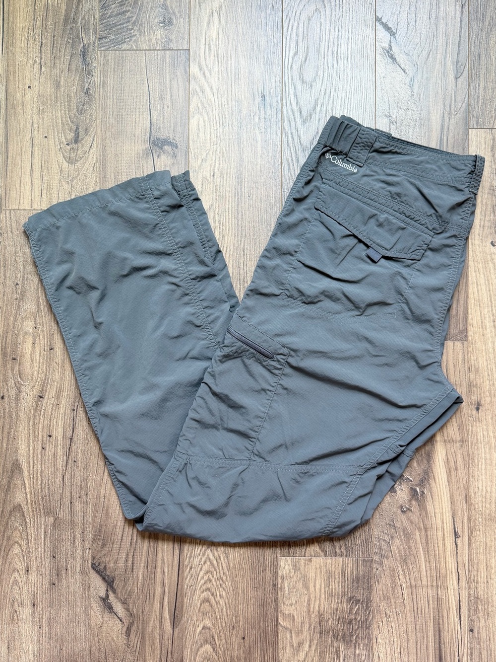 Columbia Omni-Shade Cargo Pants Mens 36x34 Gray Nylon Lightweight Travel Hiking